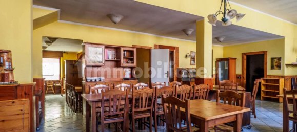 Propiedad comercial de 5 habitaciónes en Urgnano, Italy No. 259134 22