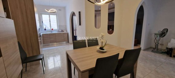 3 غرف نوم منزل في Swatar, Malta رقم 8084 4