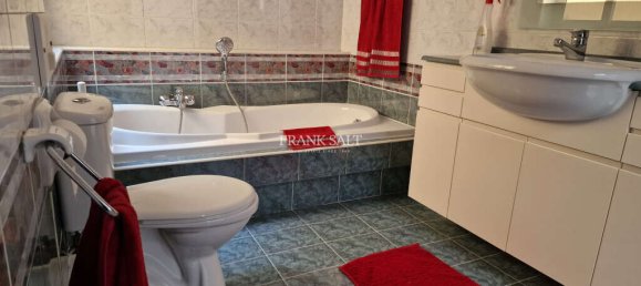 3 غرف نوم منزل في Swatar, Malta رقم 8084 8