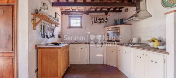 10 rooms House in Lucca, Italy No. 57225 18