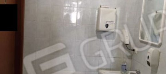 86m² Commercial property in Lendinara, Italy No. 364110 28