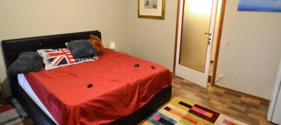 3 rooms Apartment in Parma, Italy No. 41976 9