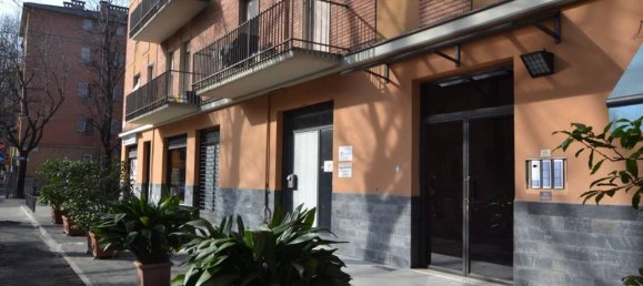 3 rooms Apartment in Parma, Italy No. 41976 16