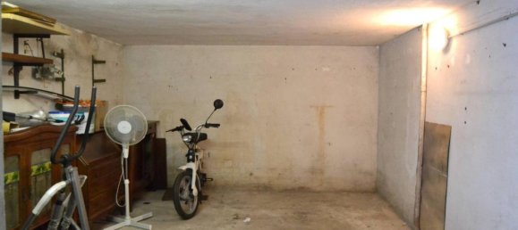 3 rooms Apartment in Parma, Italy No. 41976 15