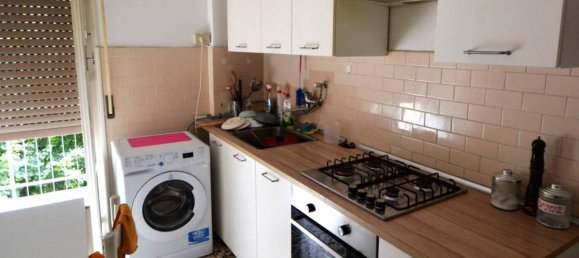 3 rooms Apartment in Parma, Italy No. 41976 7