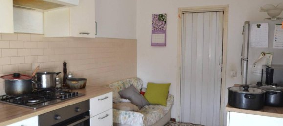 3 rooms Apartment in Parma, Italy No. 41976 8