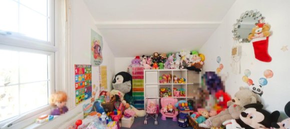 3 bedrooms House in Enfield, United Kingdom No. 11503 12