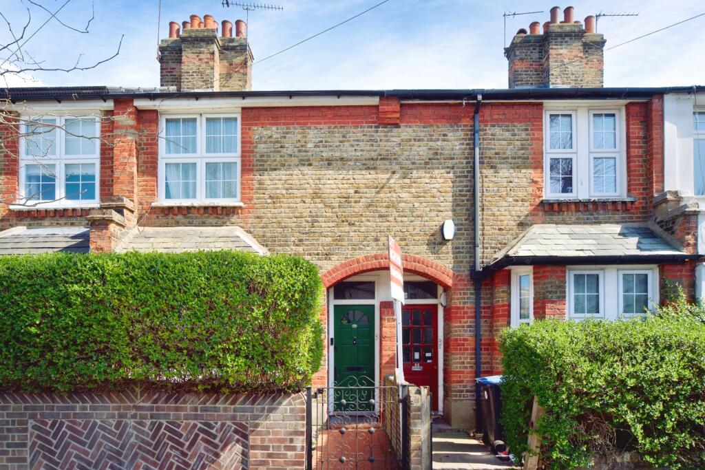 3 bedrooms House in Enfield, United Kingdom No. 11503