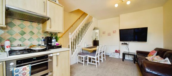 3 bedrooms House in Enfield, United Kingdom No. 11503 5