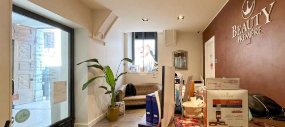 90m² Commercial property in Desenzano del Garda, Italy No. 362865 3