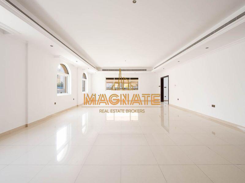5 bedrooms Villa in Umm Suqeim, UAE No. 25445