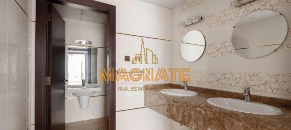 5 bedrooms Villa in Umm Suqeim, UAE No. 25445 18