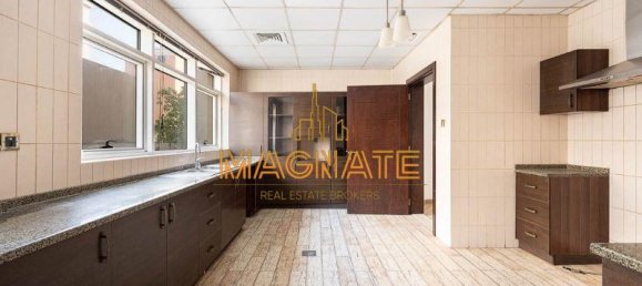 5 bedrooms Villa in Umm Suqeim, UAE No. 25445 14