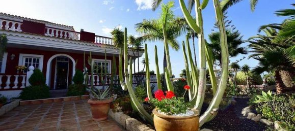 4 bedrooms House in Adeje, Spain No. 26584 16