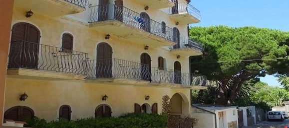 3-Zimmer Wohnung in La Maddalena, Italy, Nr. 251540 2