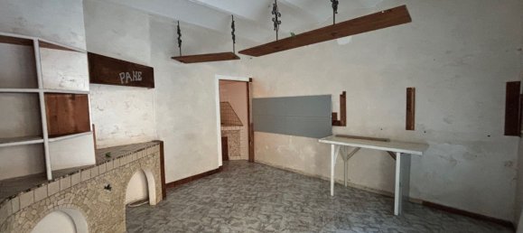 45m² Commercial property in Morlupo, Italy No. 207690 2