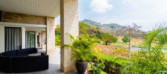 Villa de 4 dormitorios en Hua Hin, Thailand No. 13220 3