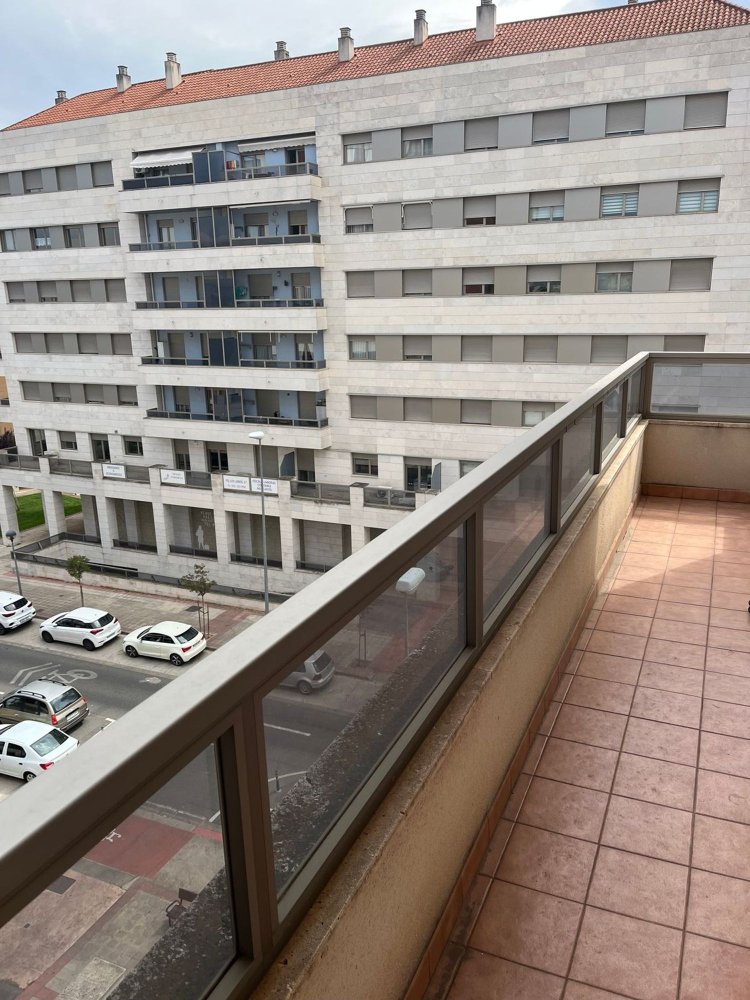 2 Schlafzimmer Wohnung in Logrono, Spain, Nr. 218830