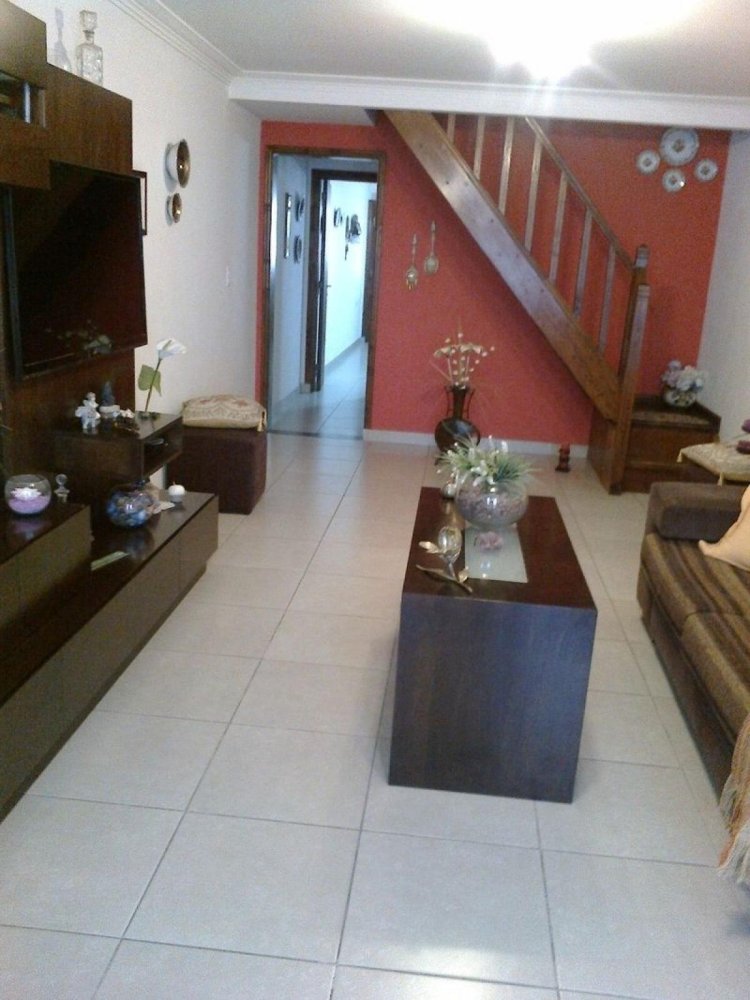 Casa de 3 dormitorios en Mar del Plata, Argentina No. 98975