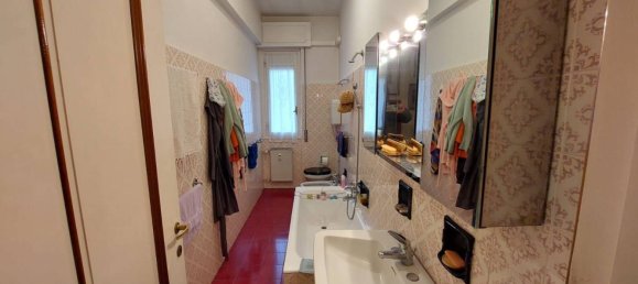 Apartamento de 2 dormitorios en Santa Margherita Ligure, Italy No. 210960 23