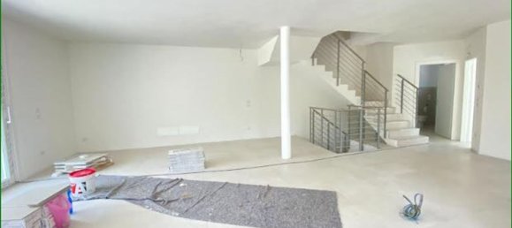 9 rooms House in Padua, Italy No. 61067 4