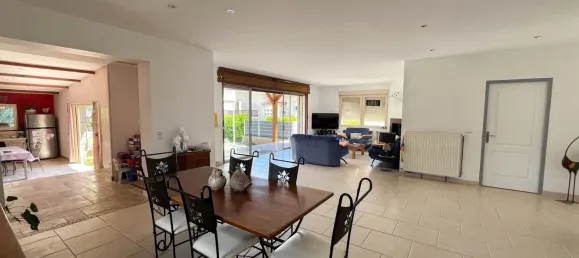 Villa de 3 dormitorios en Chatillon-sur-Chalaronne, France No. 321695 2