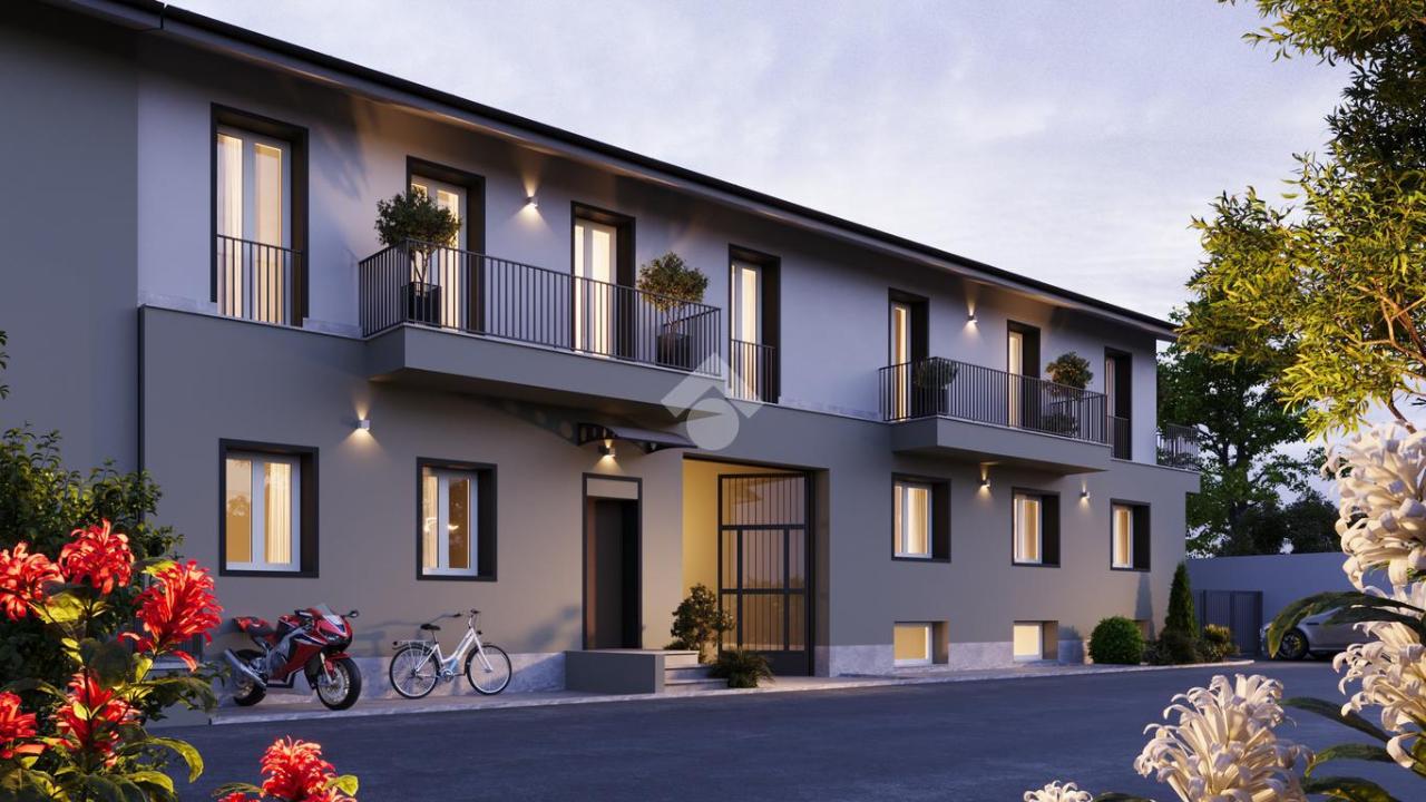 Casa de 3 habitaciónes en Bresso, Italy No. 146180