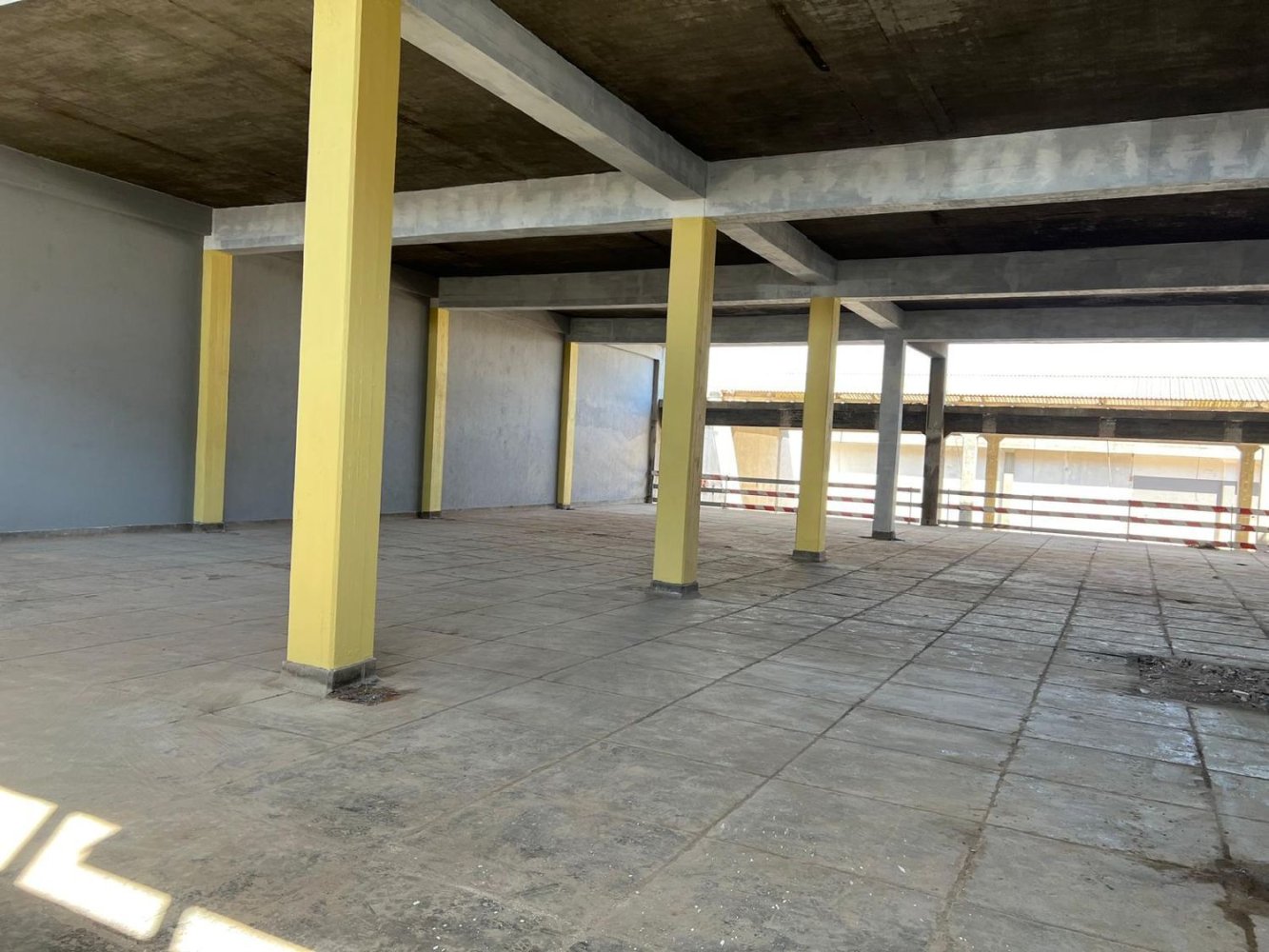 2550m² Warehouse in Loures, Portugal No. 160915