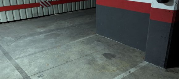  Garage in Madrid, Spain No. 182118 2