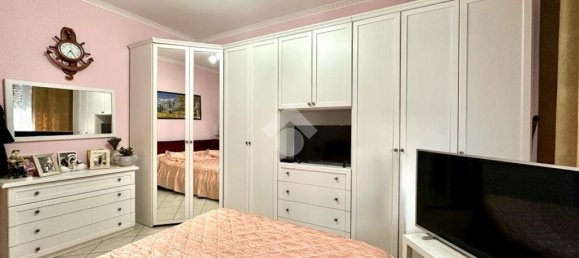 1 bedroom Apartment in Turin, Italy No. 66236 13