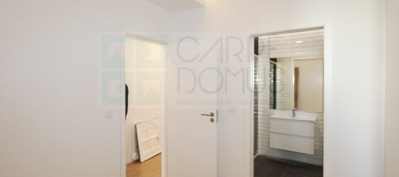 3 Schlafzimmer Wohnung in Lisbon, Portugal, Nr. 106475 2