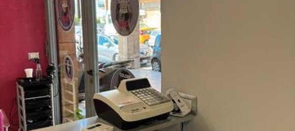 2غرفة عقار تجاري في Gravina di Catania, Italy رقم 281793 3