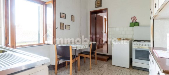 Casa de 2 dormitorios en Castelnuovo di Val di Cecina, Italy No. 352002 7