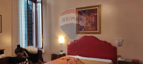 1 bedroom Apartment in Venice, Italy No. 170697 15