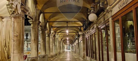 1 bedroom Apartment in Venice, Italy No. 170697 26