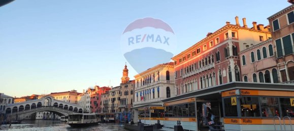 1 bedroom Apartment in Venice, Italy No. 170697 20