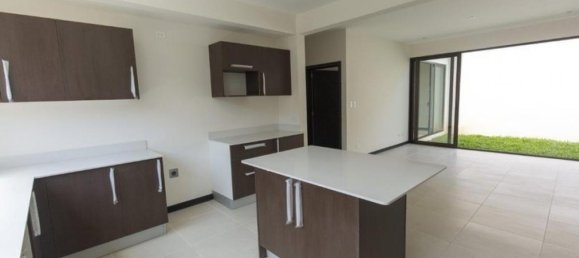 2 dormitorios condominium en venta en Santa Ana, San José, Costa Rica № 307 3