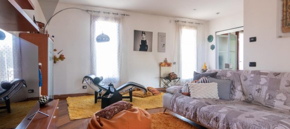 5 rooms Villa in Padua, Italy No. 151601 2