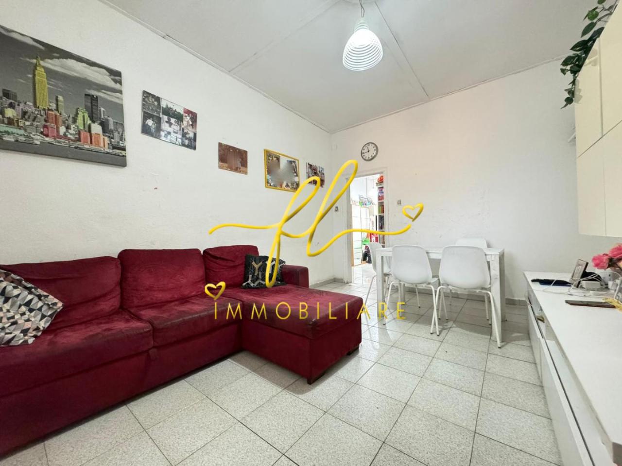 4-salle Appartement à Livorno, Italy No. 28870