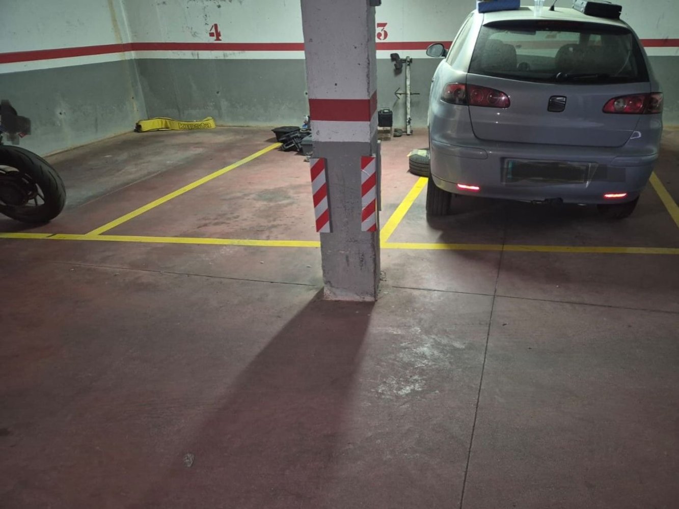 Garage in Castelldefels, Spain 12m², Nr. 173656