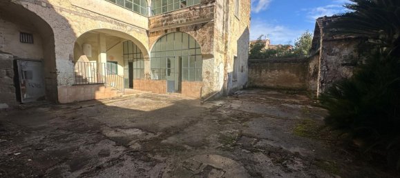 10-Zimmer Haus in San Prisco, Italy, Nr. 135383 14