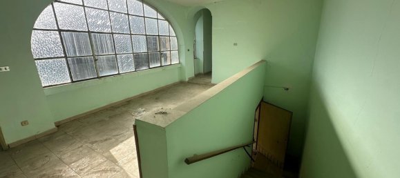 10-Zimmer Haus in San Prisco, Italy, Nr. 135383 23