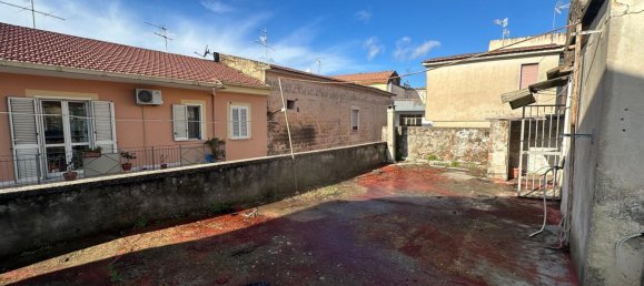 10-Zimmer Haus in San Prisco, Italy, Nr. 135383 11