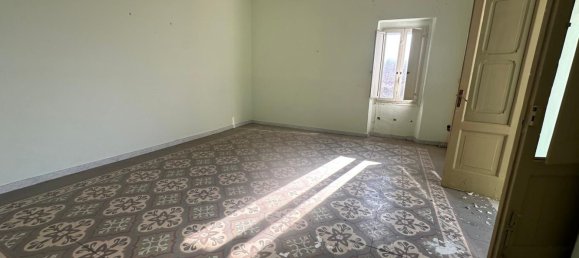 10-Zimmer Haus in San Prisco, Italy, Nr. 135383 26