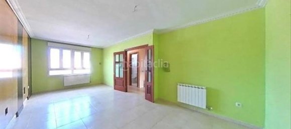 Adosado de 4 dormitorios en Medina del Campo, Spain No. 29079 4