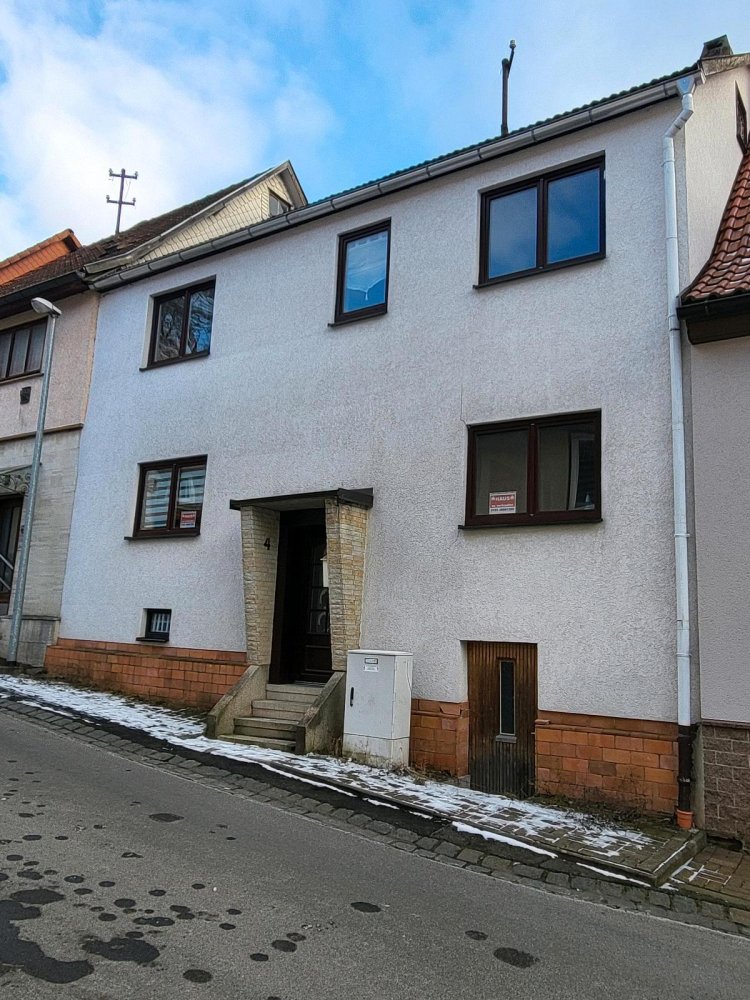 6 rooms Townhouse in Schmalkalden-Meiningen, Germany No. 218359