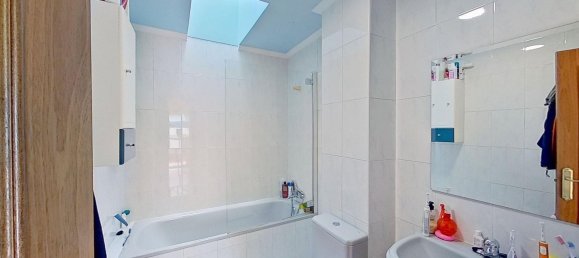 3 Schlafzimmer Doppelhaus in Cantabria, Spain, Nr. 142715 29