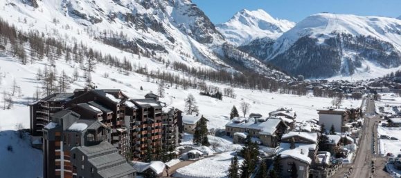 2 bedrooms Apartment in Val-d'Isere, France No. 241779 6
