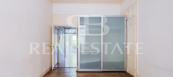3 bedrooms Apartment in Lisbon, Portugal No. 235976 10