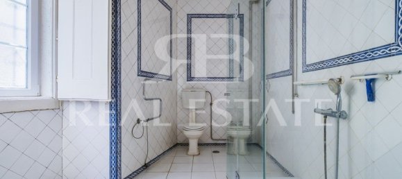 3 bedrooms Apartment in Lisbon, Portugal No. 235976 24